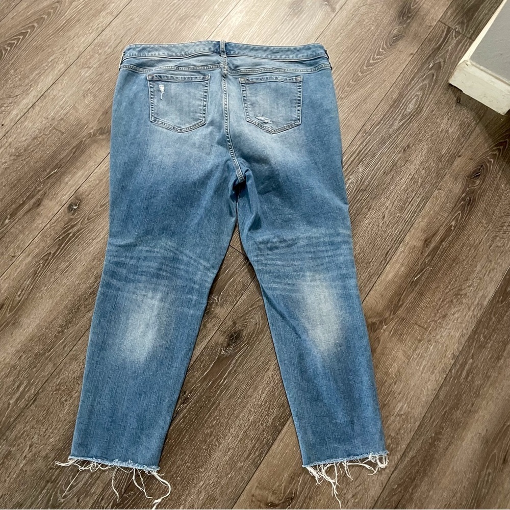 TORRID Crop Boyfriend Vintage Stretch Distressed jeans Size 20 - Picture 4 of 9